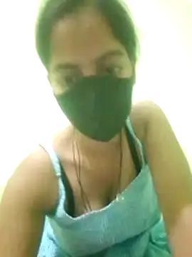 Snapshot of nidhiyadav00 chatting on 21, 4, 2026 nidhiyadav00 online show from 21, 4, 2026