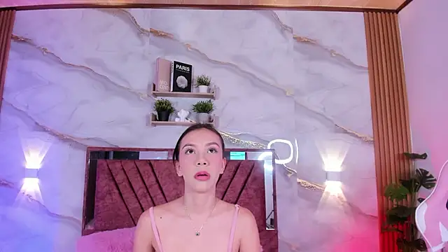 sofi naughty   online show from 31, 3, 2026
