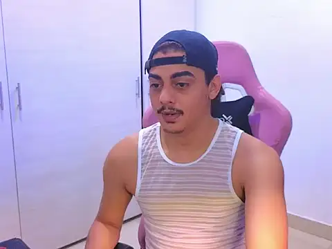 Snapshot of Cute-Curls chatting on 14, 3, 2026 Cute-Curls online show from 14, 3, 2026