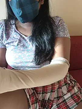 Snapshot of Maya-Tamil chatting on 7, 5, 2026 Maya-Tamil online show from 7, 5, 2026