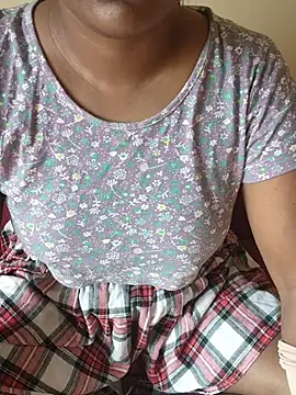 Snapshot of Maya-Tamil chatting on 25, 5, 2026 Maya-Tamil online show from 25, 5, 2026