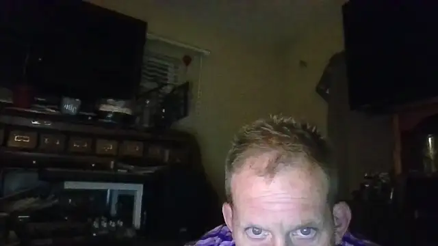 strokingjoe14585 online show from 17, 4, 2026