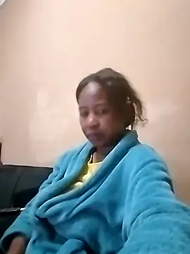 Snapshot of Prettylicou chatting on 7, 6, 2026 Prettylicou online show from 7, 6, 2026