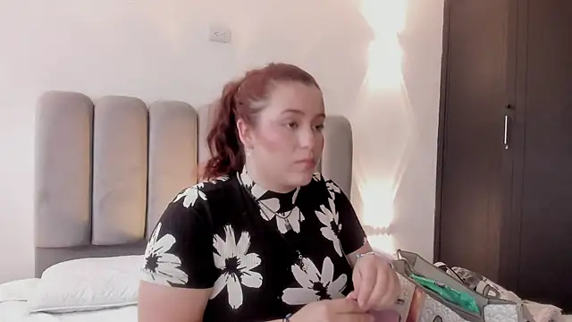 Snapshot of JeanneWilliams chatting on 27, 5, 2026 JeanneWilliams online show from 27, 5, 2026