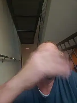 Snapshot of yourMasterisBored chatting on 14, 3, 2026 yourMasterisBored online show from 14, 3, 2026