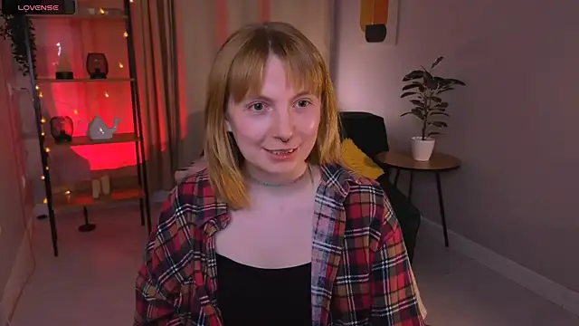 susie miu online show from 22, 4, 2026