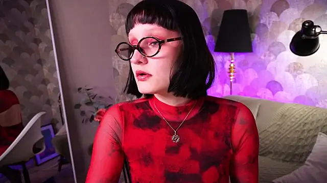 Velvet Lily online show from 31, 3, 2026