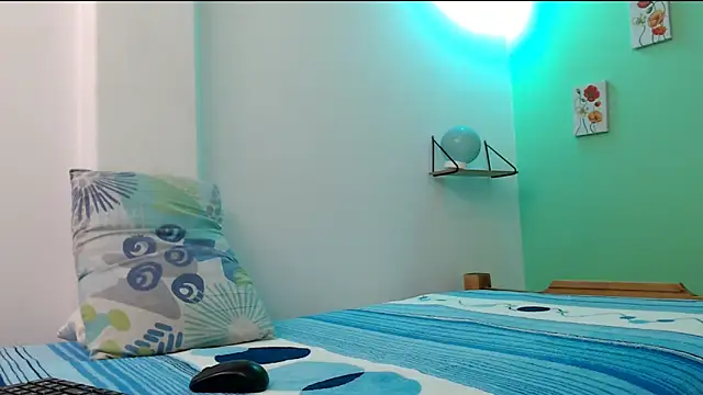 katywild20 online show from 18, 3, 2026