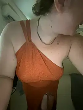 Snapshot of SecretBlondee chatting on 15, 7, 2026 SecretBlondee online show from 15, 7, 2026