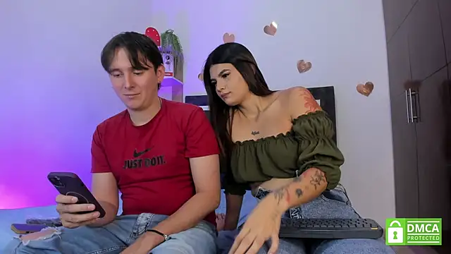 Snapshot of Mariana_and_Ronny chatting on 17, 7, 2026 Mariana and Ronny online show from 17, 7, 2026