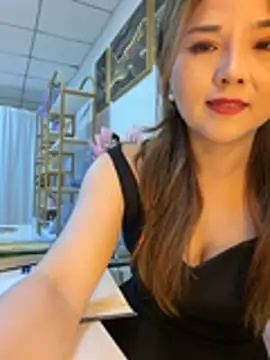 Snapshot of Xiaoxiao-y chatting on 18, 6, 2026 Xiaoxiao-y online show from 18, 6, 2026