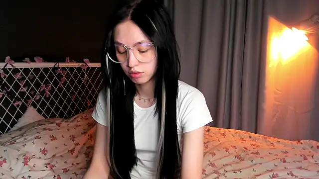 Snapshot of lizaa_breeze chatting on 21, 7, 2026 lizaa breeze online show from 21, 7, 2026