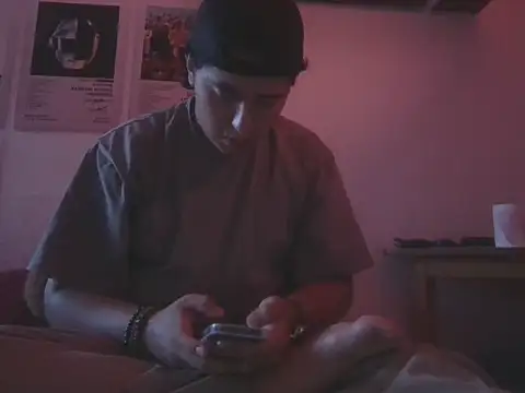Snapshot of amartinezszz chatting on 19, 5, 2026 amartinezszz online show from 19, 5, 2026