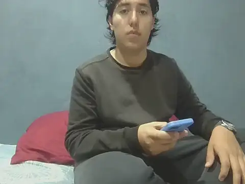 Snapshot of amartinezszz chatting on 24, 6, 2026 amartinezszz online show from 24, 6, 2026