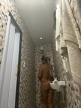 Snapshot of Anajuloirin chatting on 11, 6, 2026 Anajuloirin online show from 11, 6, 2026