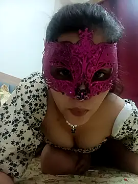 Hottymahi7 online show from 2, 4, 2026