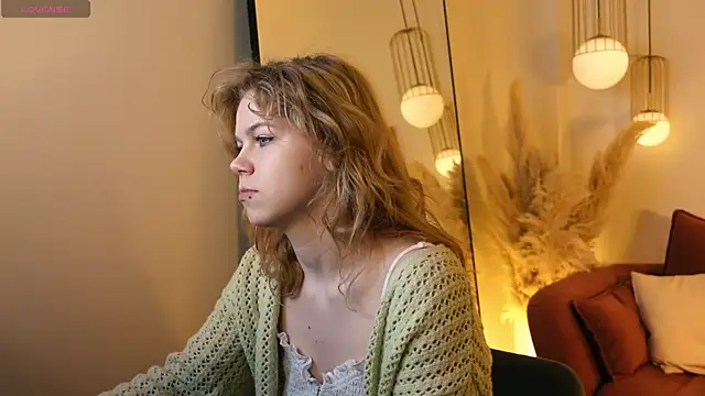 ElizabethVane online show from 20, 4, 2026