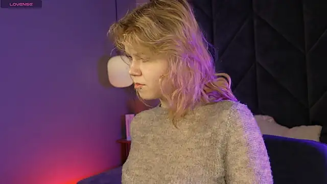 ElizabethVane online show from 22, 4, 2026