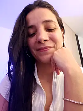 miaeyex online show from 22, 4, 2026