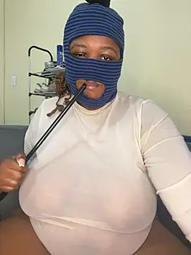 NaughtyGirl0000 online show from 28, 5, 2026