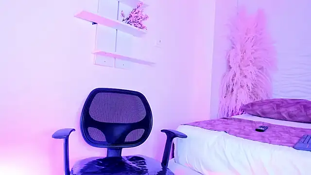 AlondraSoomer online show from 9, 6, 2026