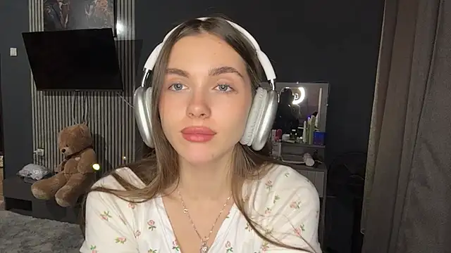 Veluxe online show from 6, 4, 2026