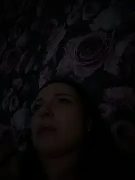 Snapshot of MiaBrrr999 chatting on 5, 4, 2026 MiaBrrr999 online show from 5, 4, 2026