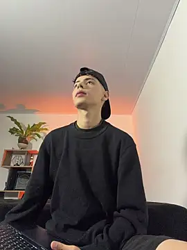 SebastianReed  online show from 25, 6, 2026