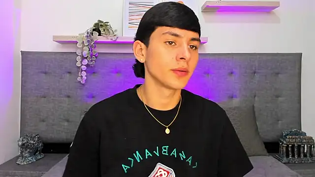 Andrew restrepoo online show from 23, 4, 2026