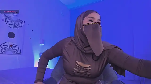 Aminaa Kaarim online show from 14, 7, 2026