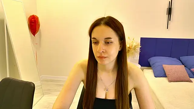Snapshot of Ola_Queen chatting on 7, 4, 2026 Ola Queen online show from 7, 4, 2026