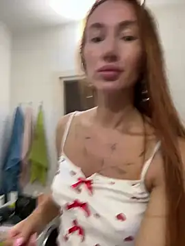 SerenaWest  online show from 15, 4, 2026