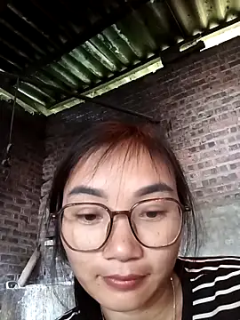 emmasexy2k online show from 22, 4, 2026