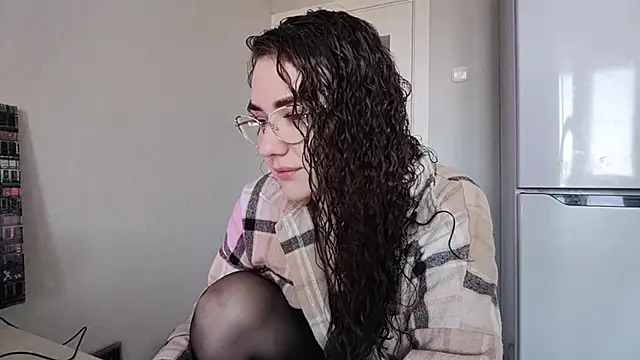 LaritaTocchio online show from 2, 4, 2026