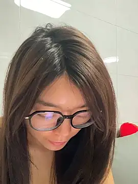 Snapshot of Puting_q chatting on 22, 6, 2026 Puting q online show from 22, 6, 2026