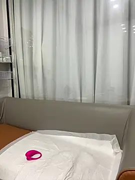 Snapshot of Puting_q chatting on 13, 7, 2026 Puting q online show from 13, 7, 2026