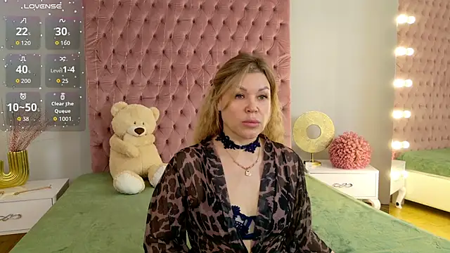 Snapshot of Eloises chatting on 9, 6, 2026 Eloises online show from 9, 6, 2026