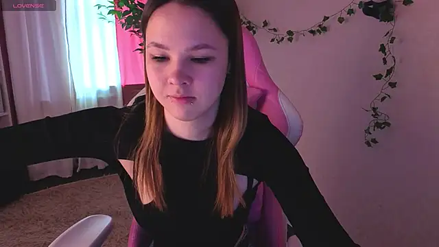 Lori Bllossom online show from 22, 4, 2026