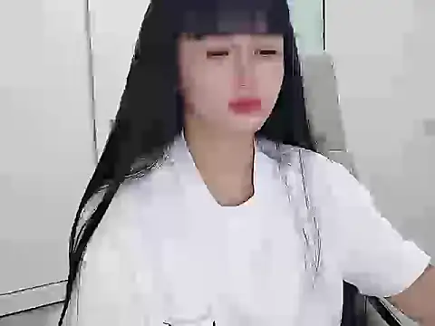 Snapshot of AmyLinee_1 chatting on 27, 7, 2026 AmyLinee 1 online show from 27, 7, 2026