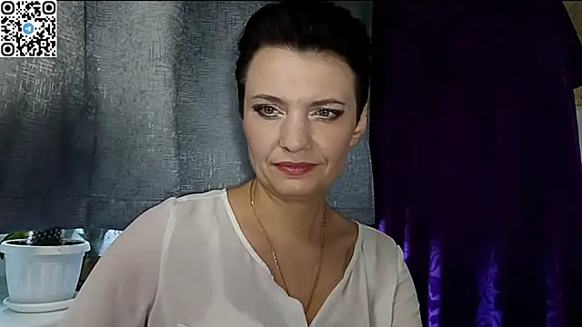 Snapshot of HotMamaQueen234 chatting on 11, 5, 2026 HotMamaQueen234 online show from 11, 5, 2026