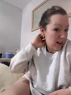 Snapshot of fucklyweds chatting on 11, 4, 2026 fucklyweds online show from 11, 4, 2026