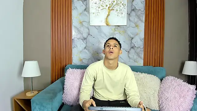 SEXY BIG COCK online show from 29, 4, 2026