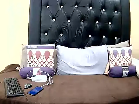Snapshot of Blackberryxxx16 chatting on 2, 5, 2026 Blackberryxxx16 online show from 2, 5, 2026