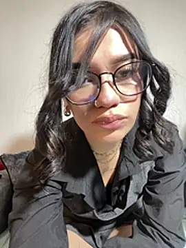 Snapshot of chloe_evans0 chatting on 12, 4, 2026 chloe evans0 online show from 12, 4, 2026