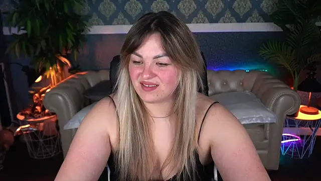 AlissyaGrayy online show from 12, 4, 2026