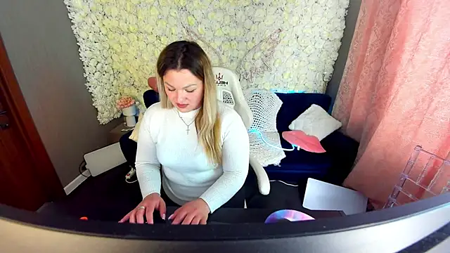 AlissyaGrayy online show from 18, 4, 2026