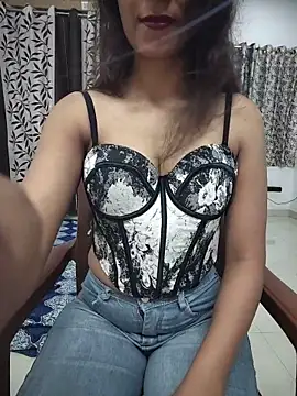Snapshot of myra77 chatting on 8, 6, 2026 myra77 online show from 8, 6, 2026