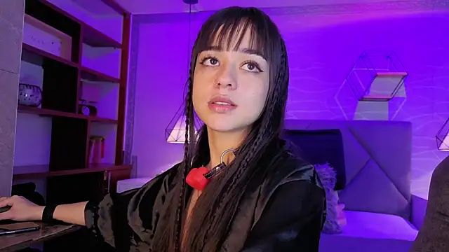 tifanywollf online show from 26, 3, 2026