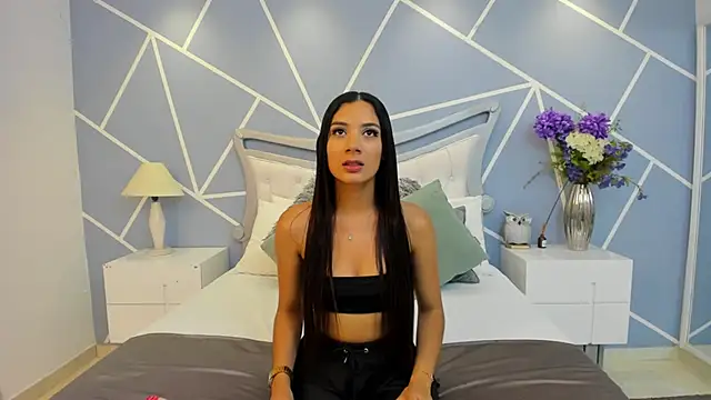 EmmaFosther online show from 8, 5, 2026