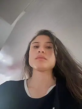 Snapshot of Ariaferrer chatting on 10, 7, 2026 Ariaferrer online show from 10, 7, 2026